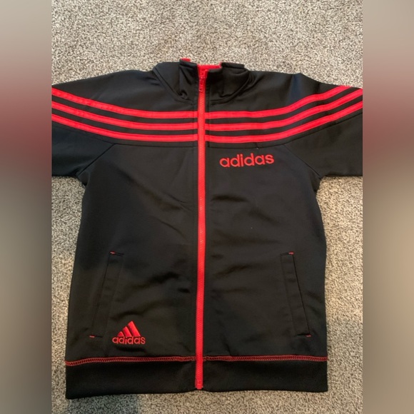 Boy’s Adidas Black And Red Size 7 Track Suite Jacket - Picture 4 of 9